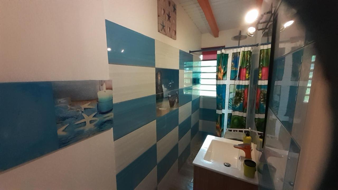 Passion Caraibes Apartment Сейнт Клод Екстериор снимка